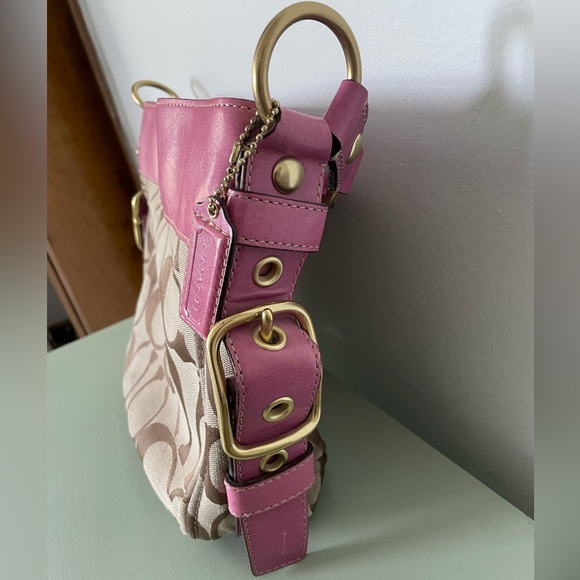 Vintage Coach Bag with Pink Accents - Picture 3 of 7